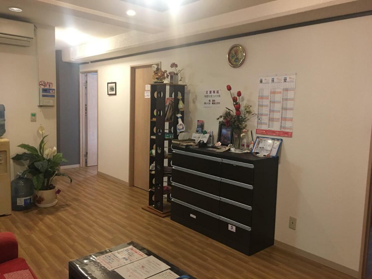 Guest House Fukutomi - Female Only ناهَ المظهر الخارجي الصورة
